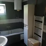 Gazde/Camere de închiriat Kabalin - Levante